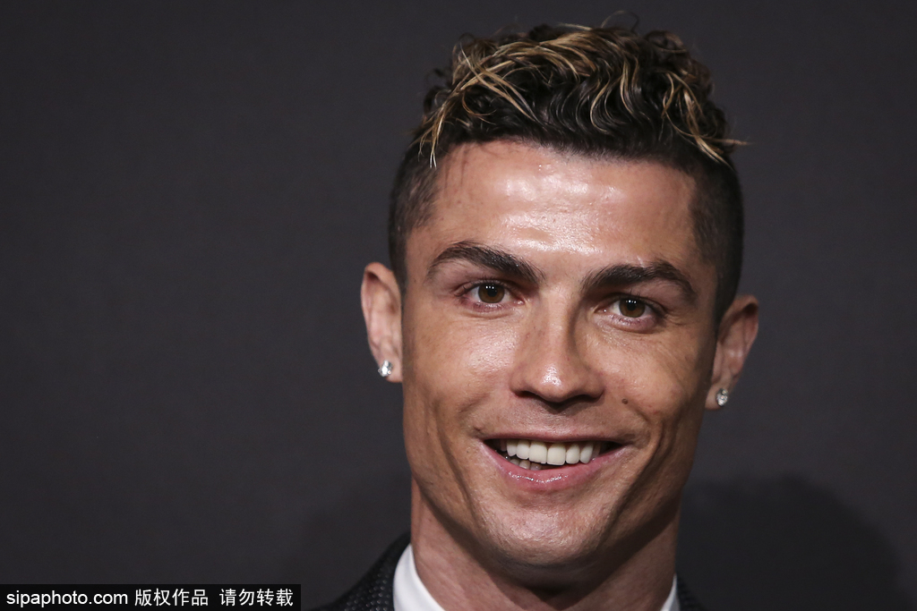 在第一局中 在第一局中